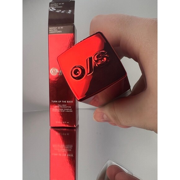 ONE/SIZE Turn Up The Base Full Beat Liquid Foundation - Deepest 45 New in Box - Picture 7 of 7